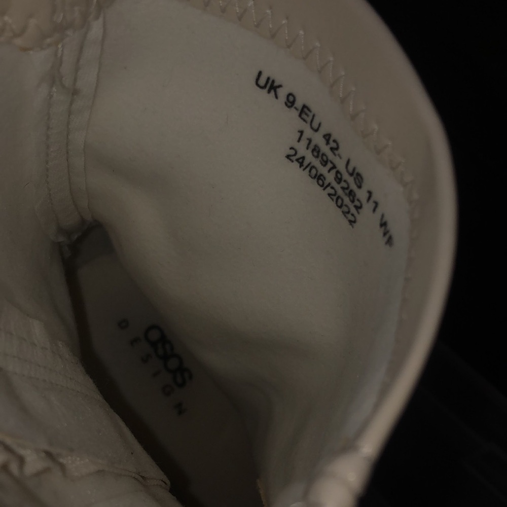 White Platform Boot - image 5